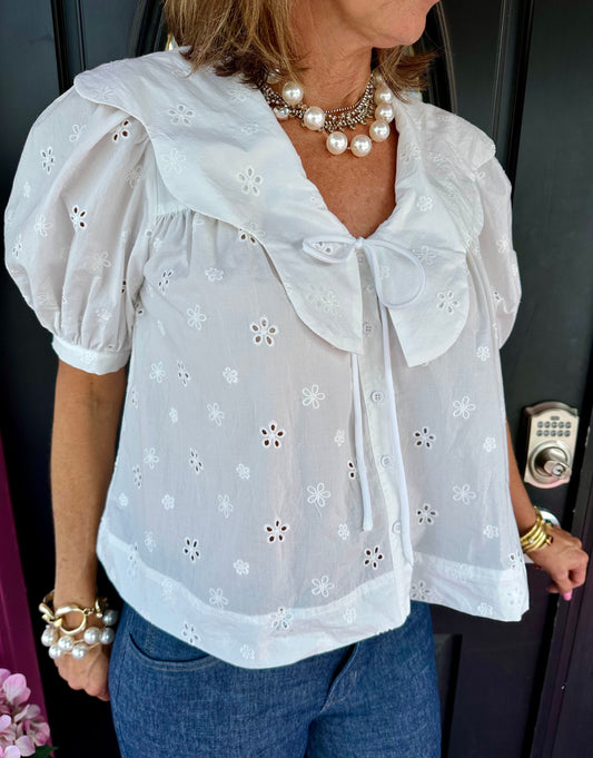 White Scallop Collar Blouse