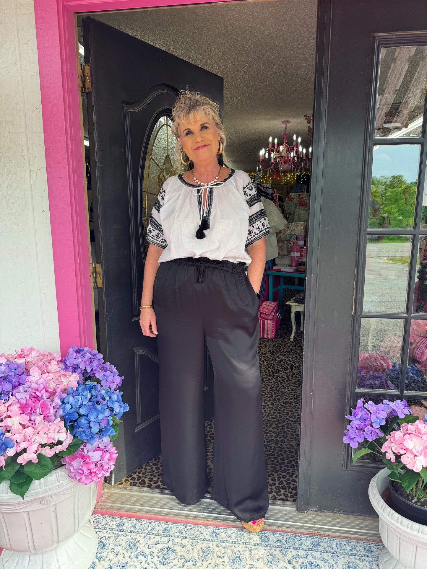Borderline White Sleeves Top