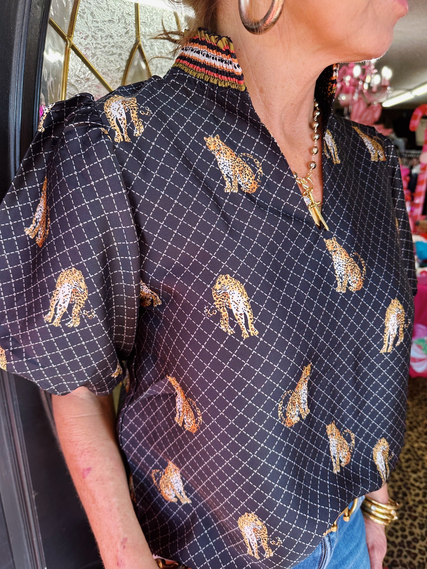 Leopard Print Puff V-Neck Top