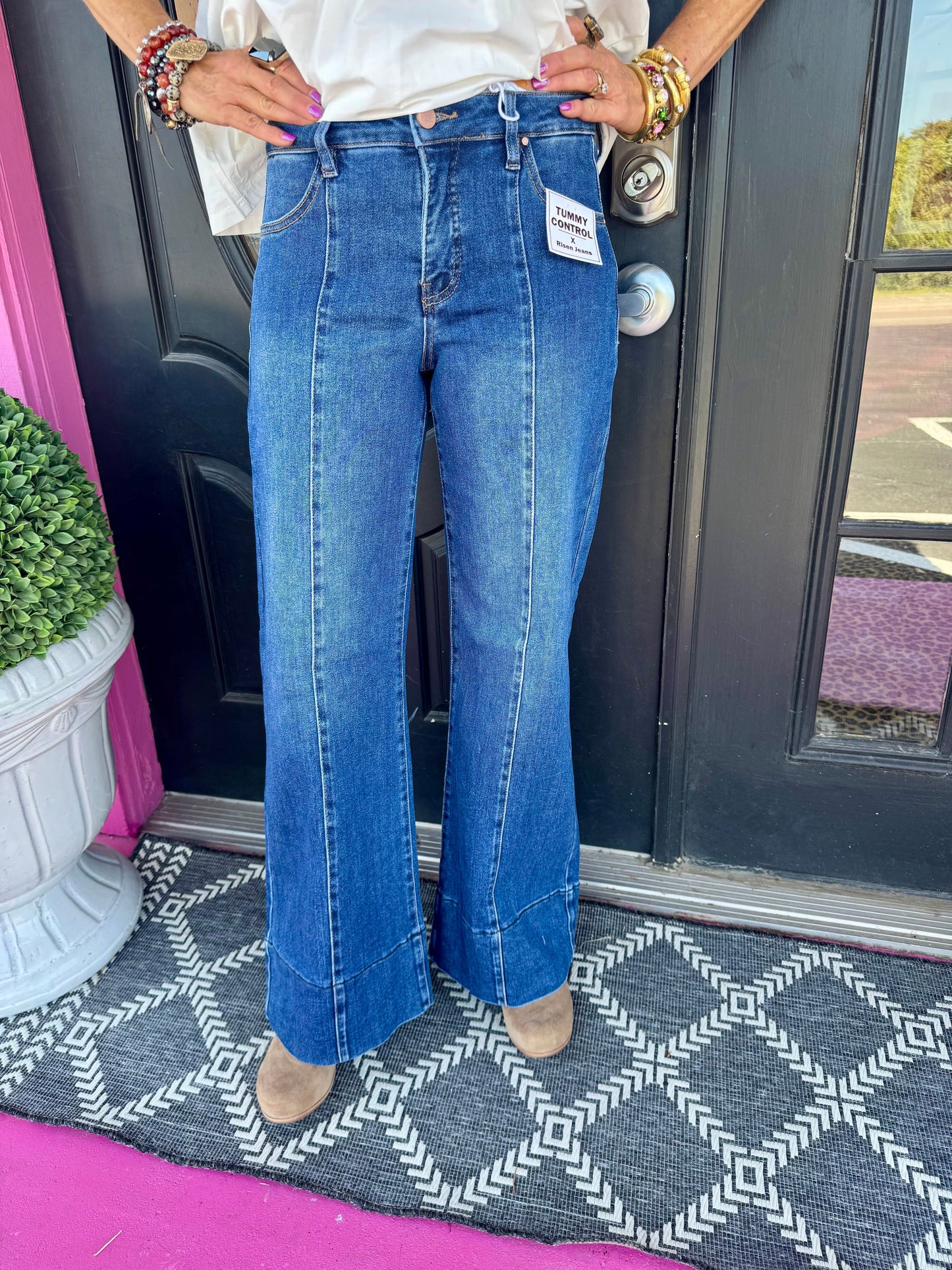 TC MR Dark Ankle Wide Flare Jean