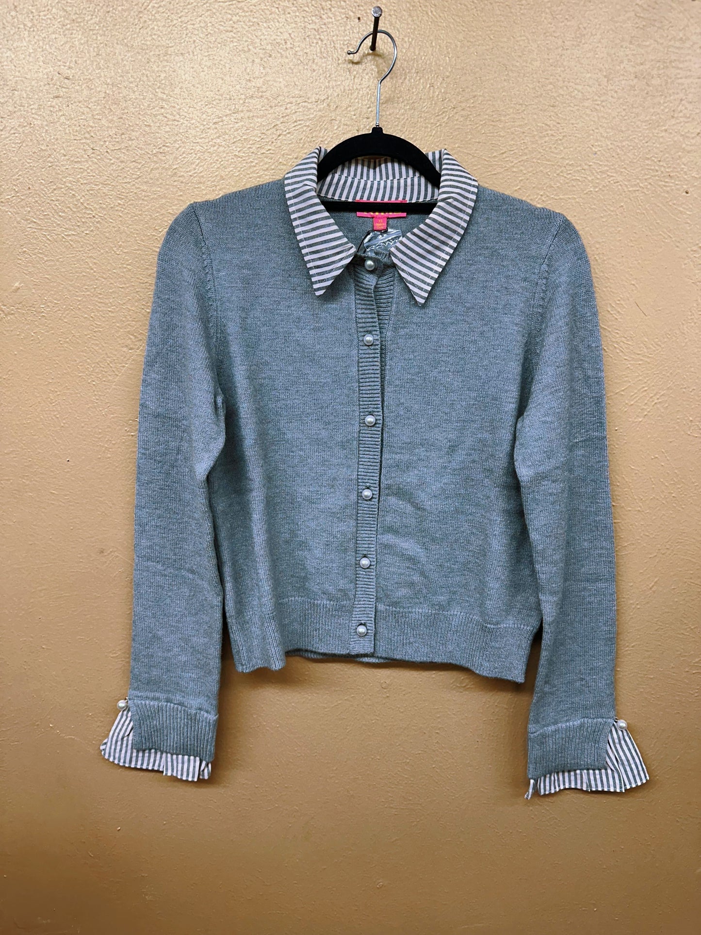 Grey collared cardigan sweater