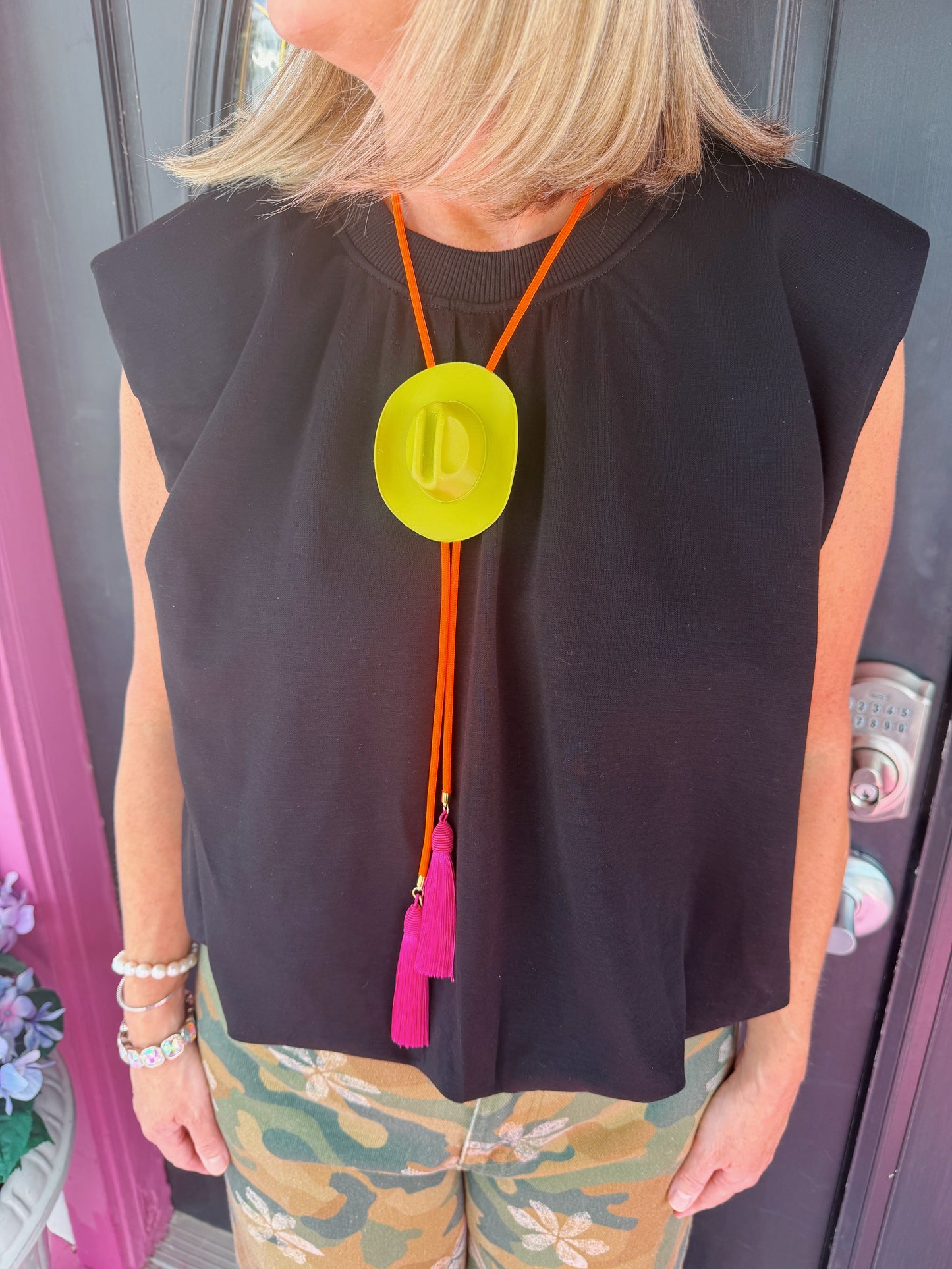 Black Bubble Hem Tank