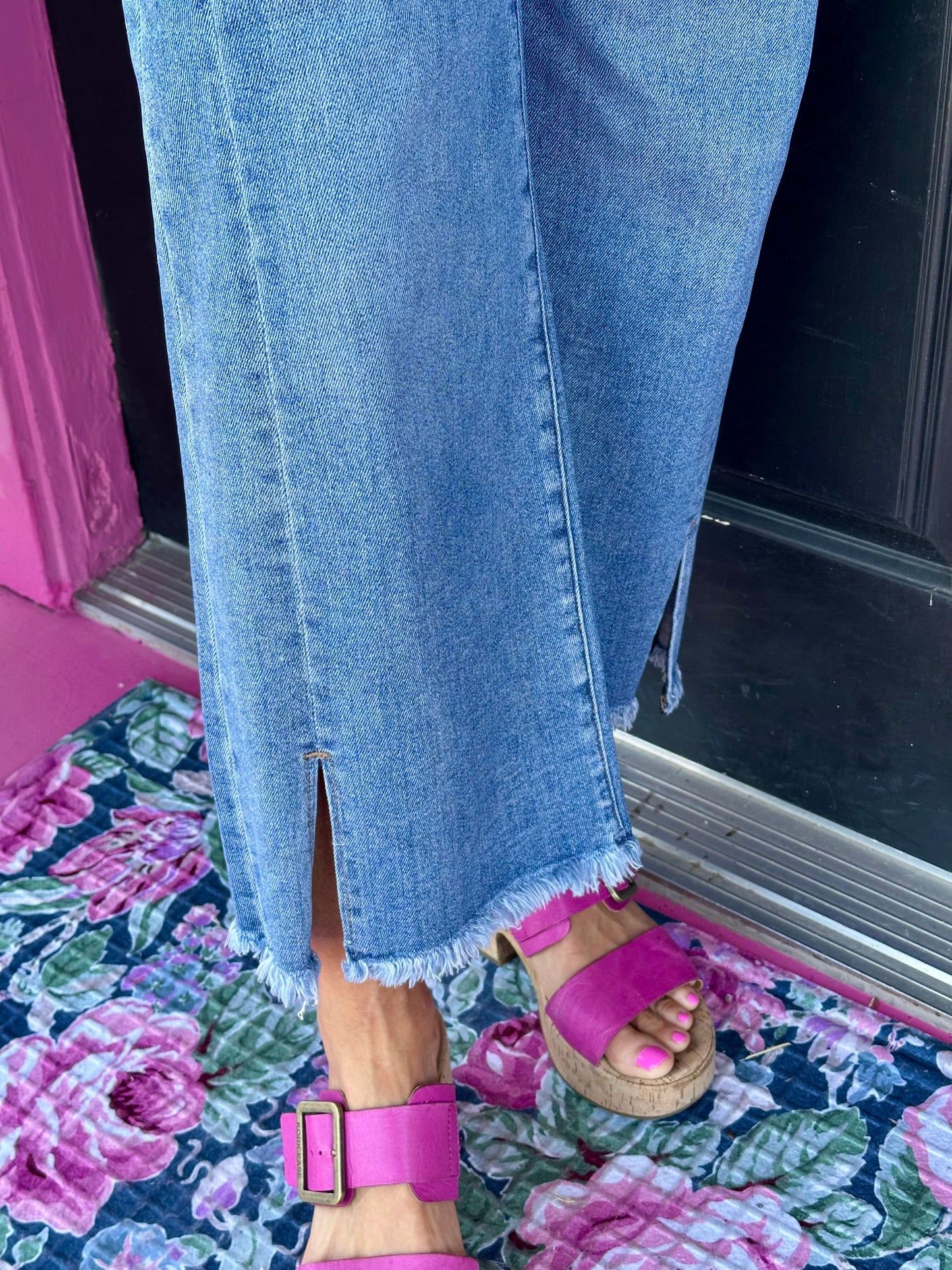 TC Crop Wide with Front Slit Jean