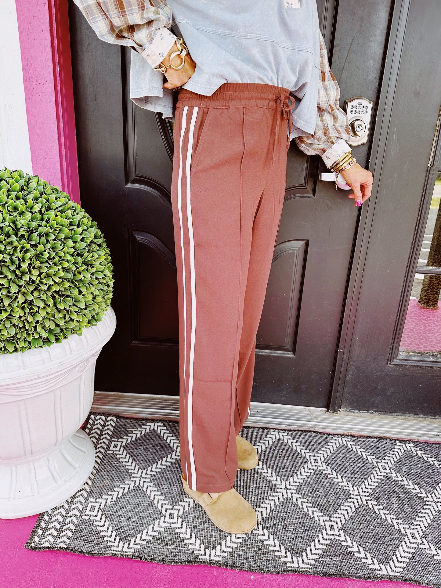 Sandalwood Saunder Track Pant