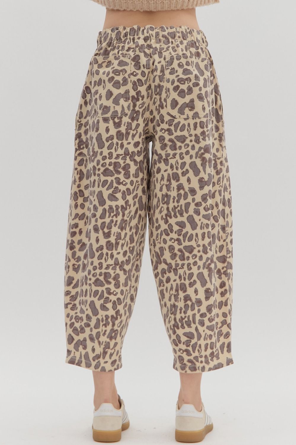 Ecru Leopard Barrel Crop Pant