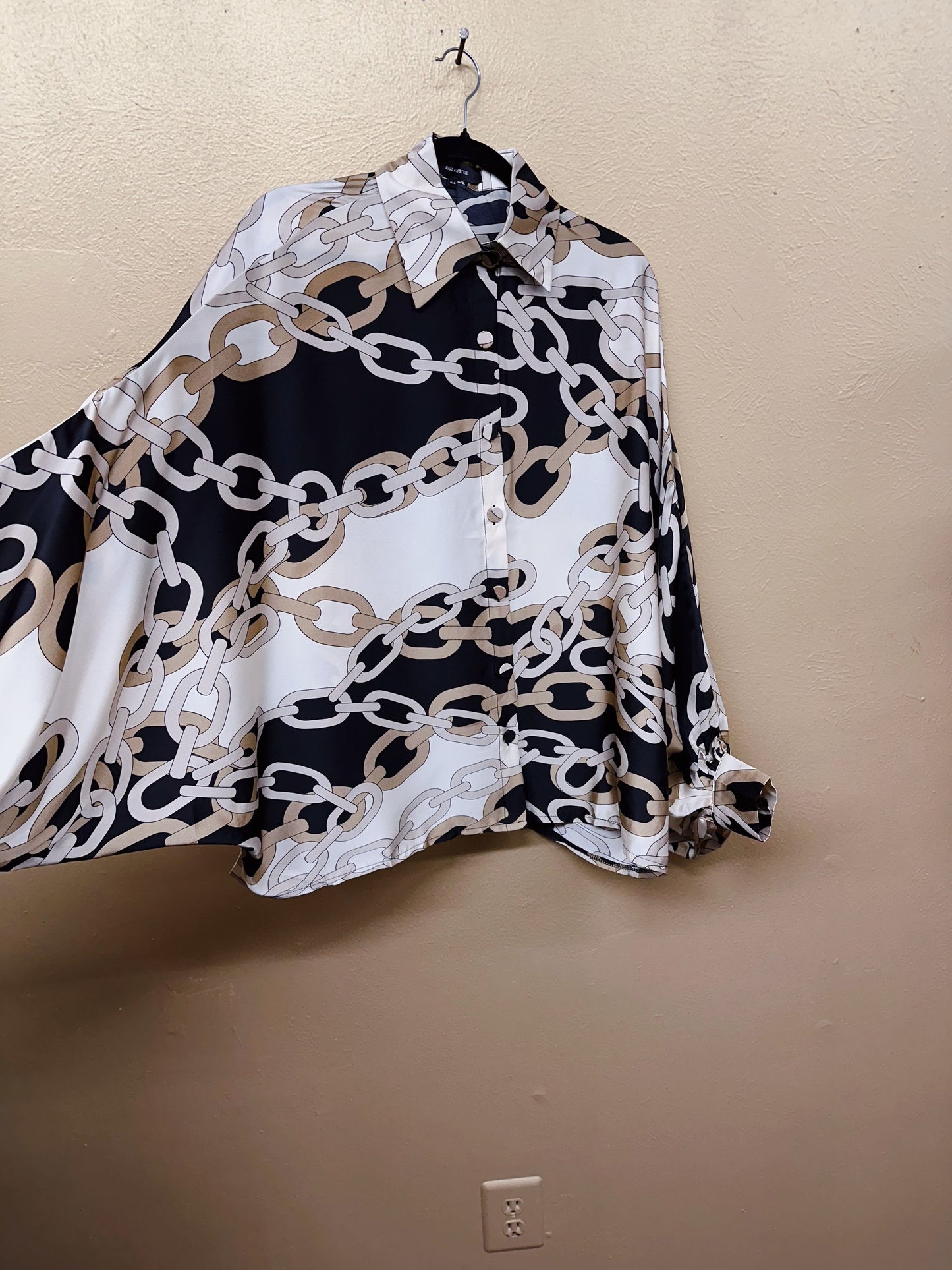 Ivory & Blk Chain Link Print Top