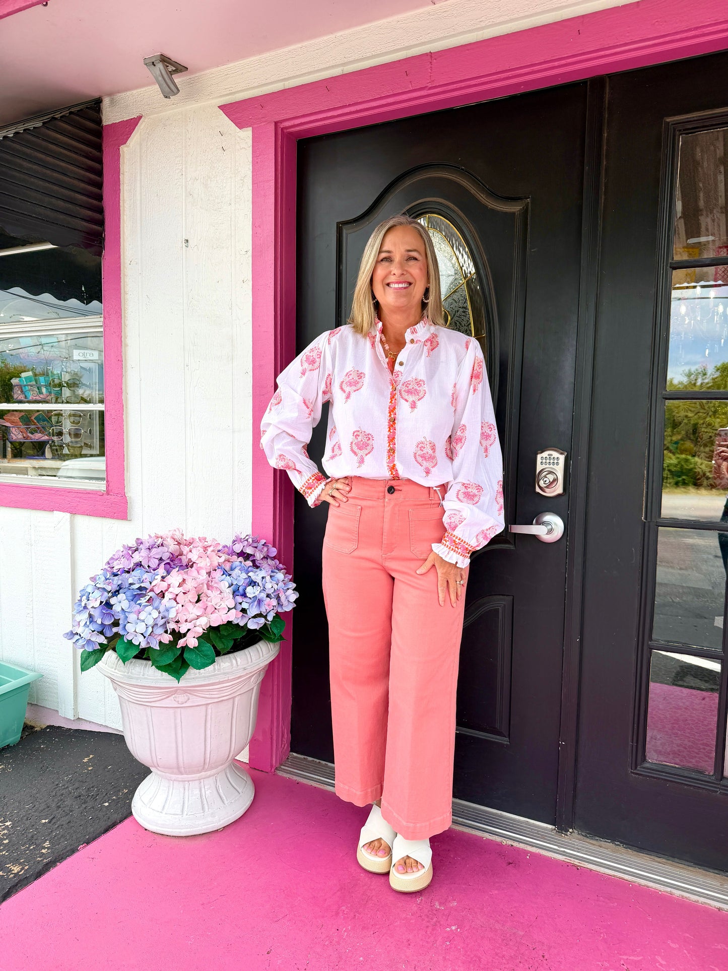 White Cotton LS Blouse w/Pink