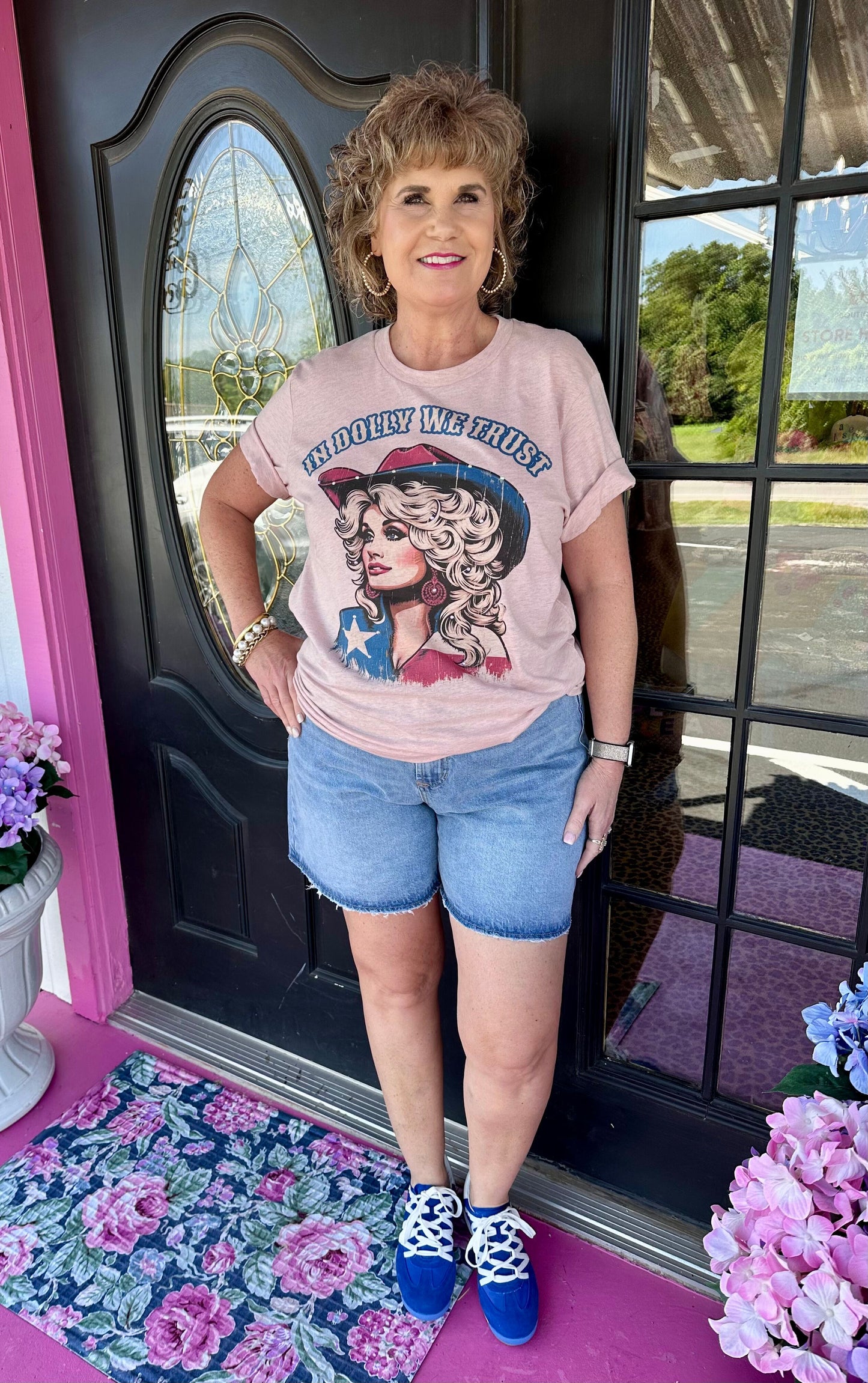 In Dolly We Trust Tee