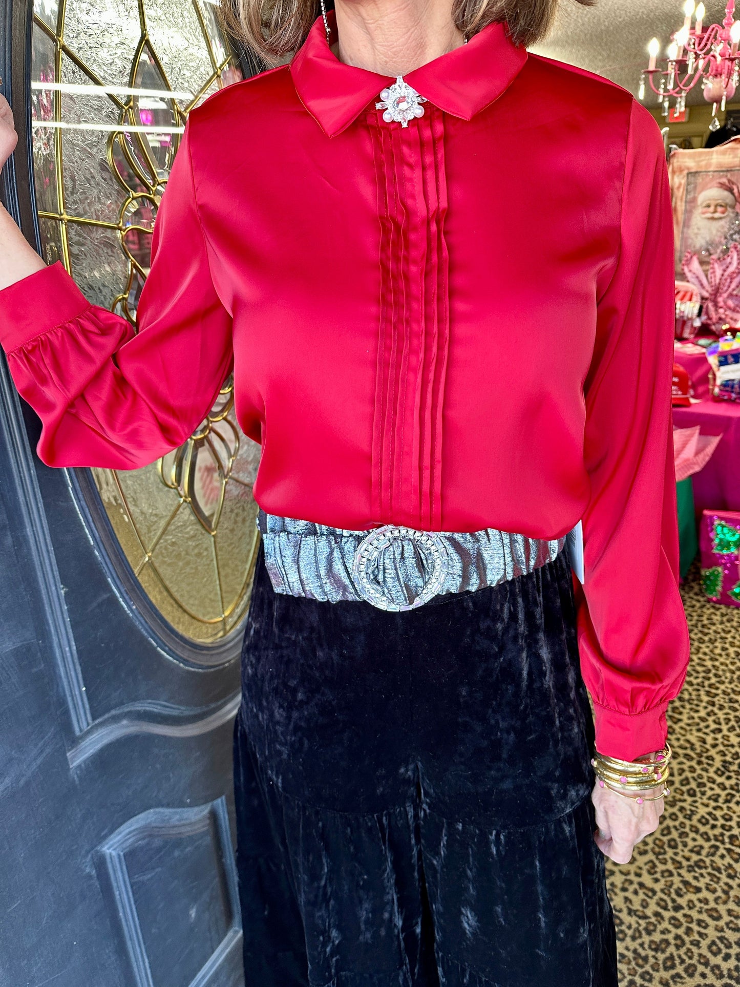 Red Brooch Center Pleat LS Top