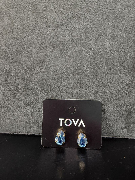 Lumi Teardrop Stone Earring