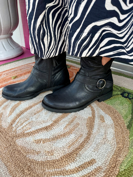Beth Short Black Boot