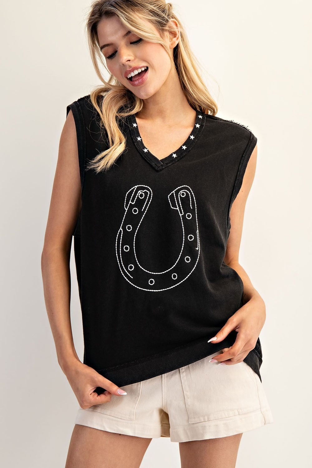 Ash Black Slvless Horseshoe Top