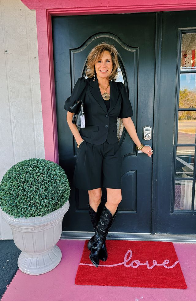 Black Popover Elastic Sleeve Top