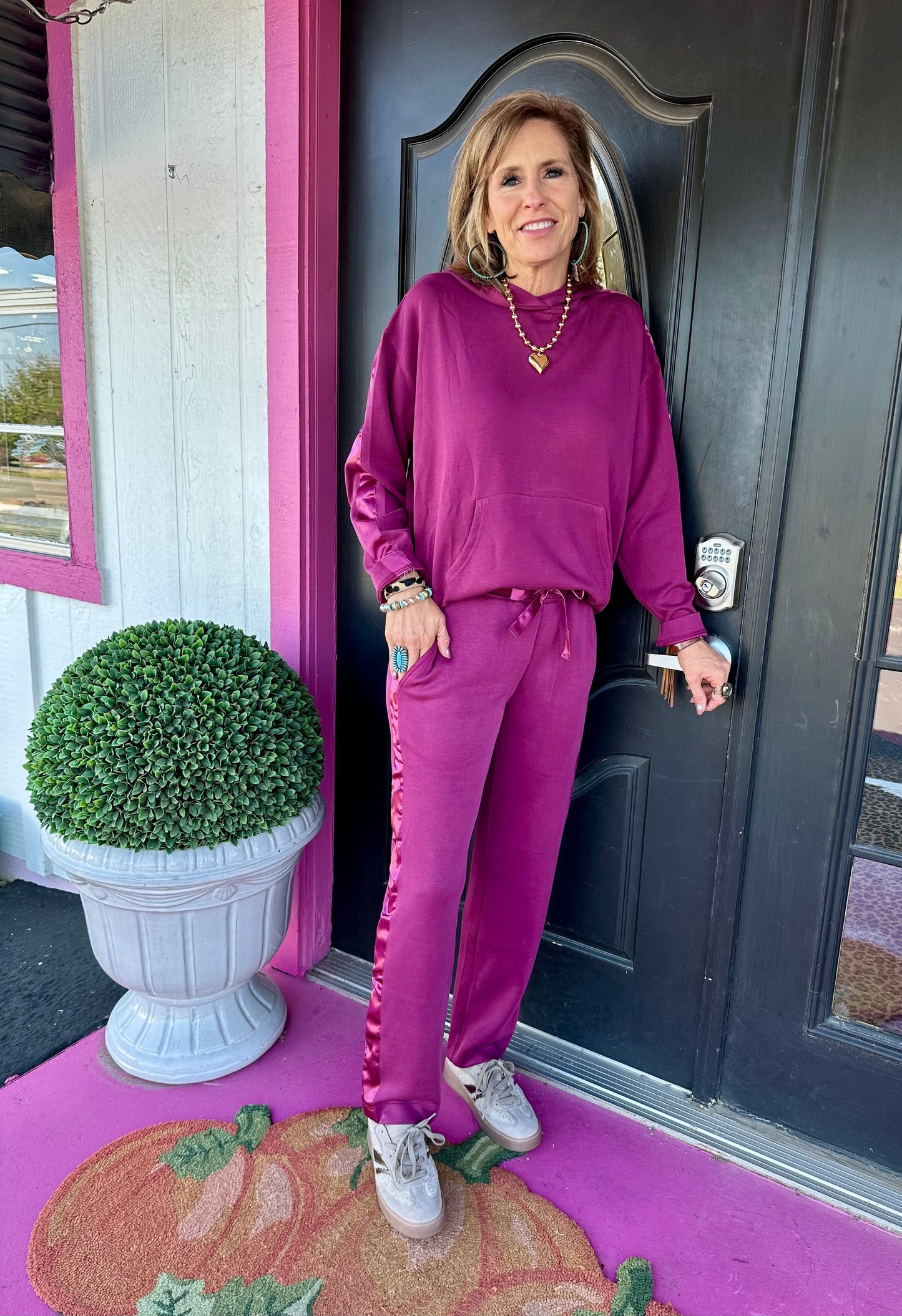 Stain Trim Detail Lounge Set