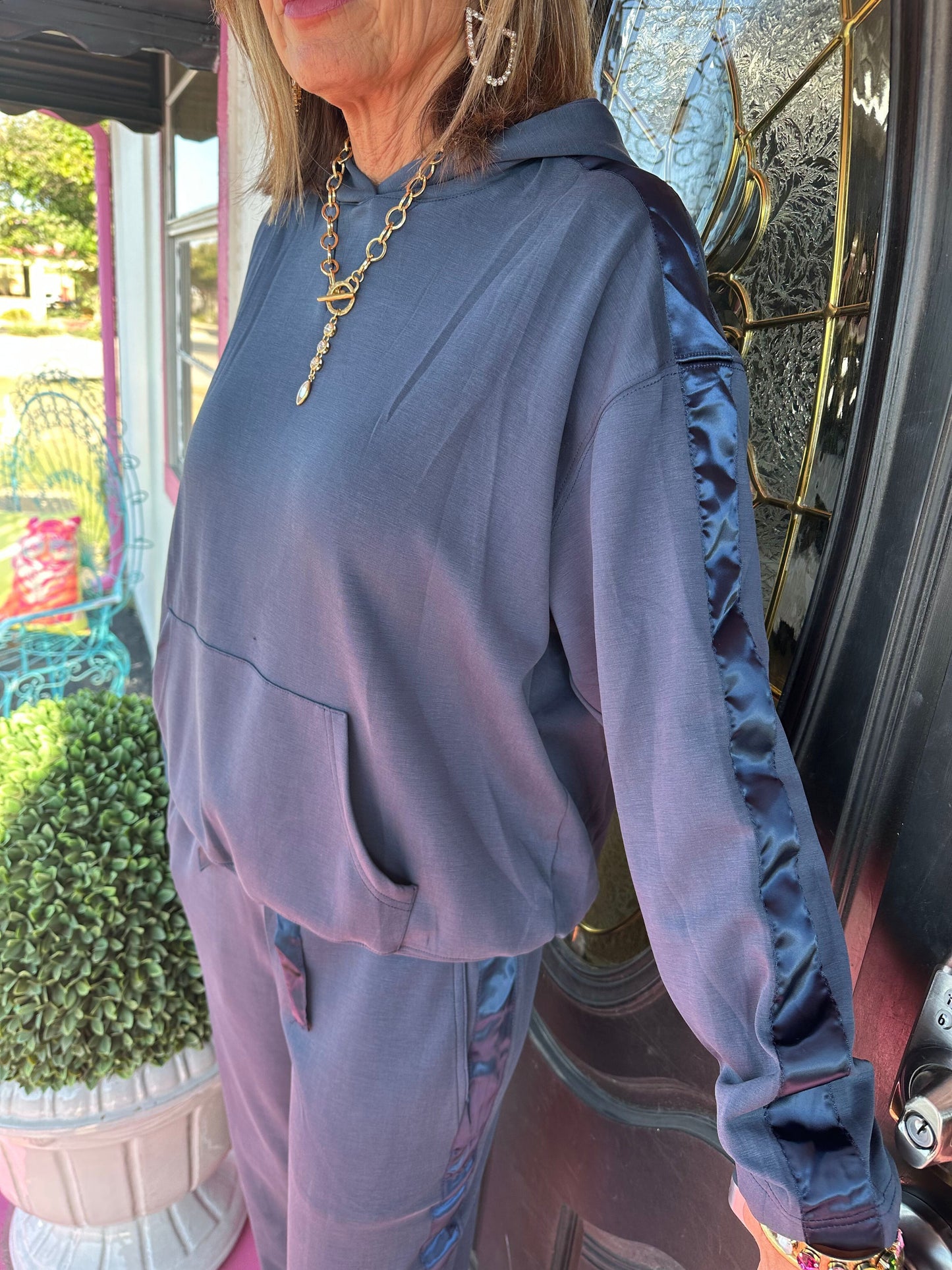 Stain Trim Detail Lounge Set