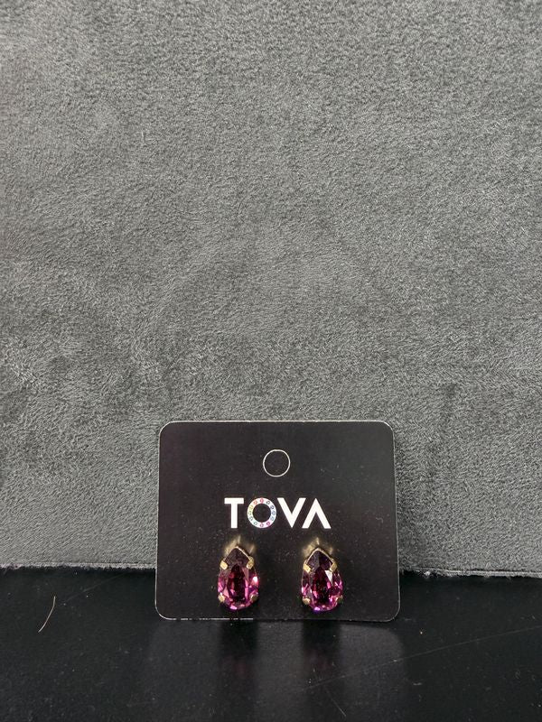 Lumi Teardrop Stone Earring