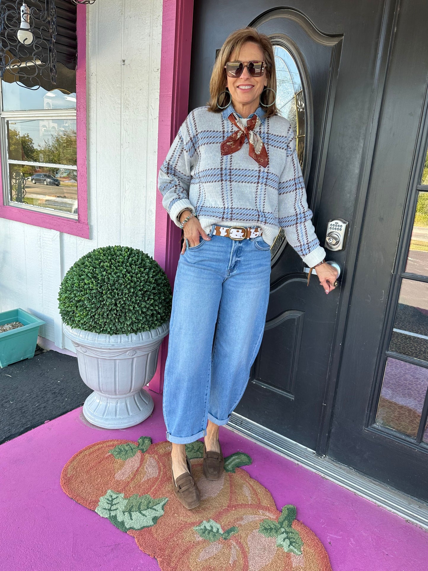 HR Crop Mild Barrel Cuffed Jean