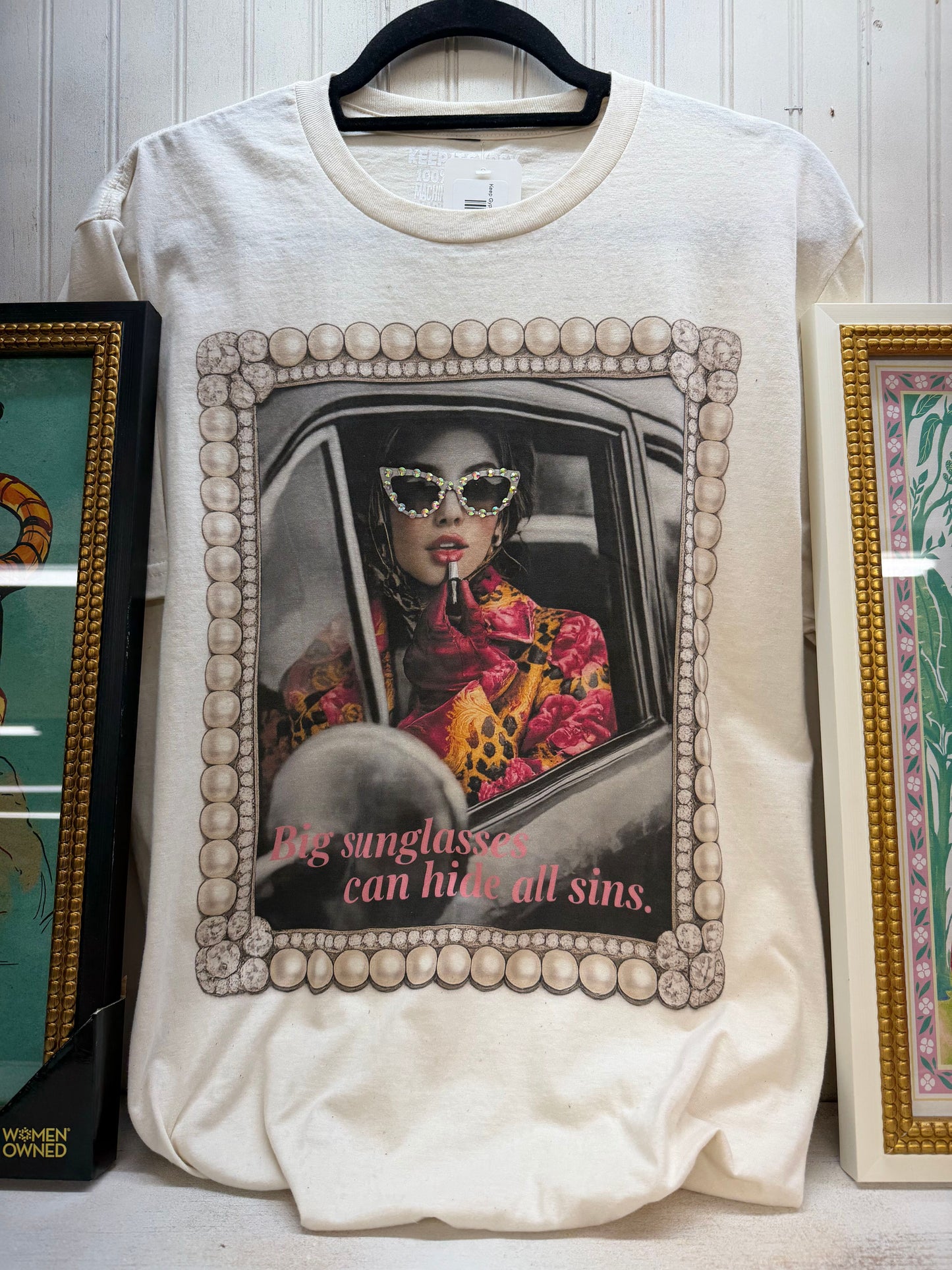 Big Sunglasses Tee