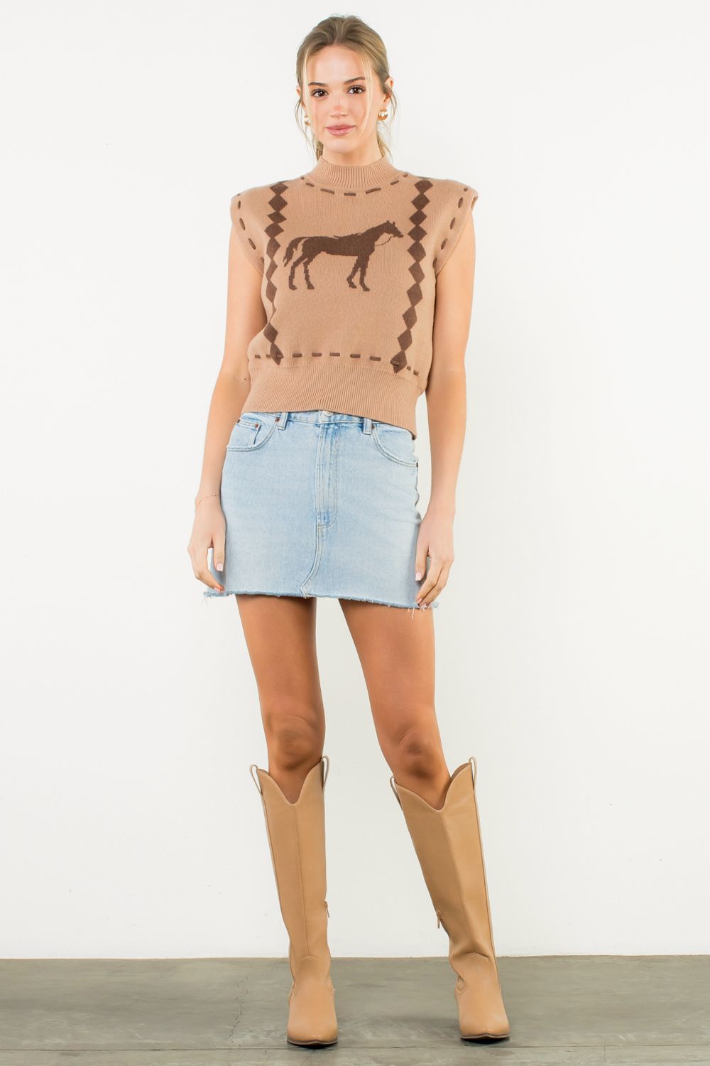 Sleeveless Horse Knit Vest